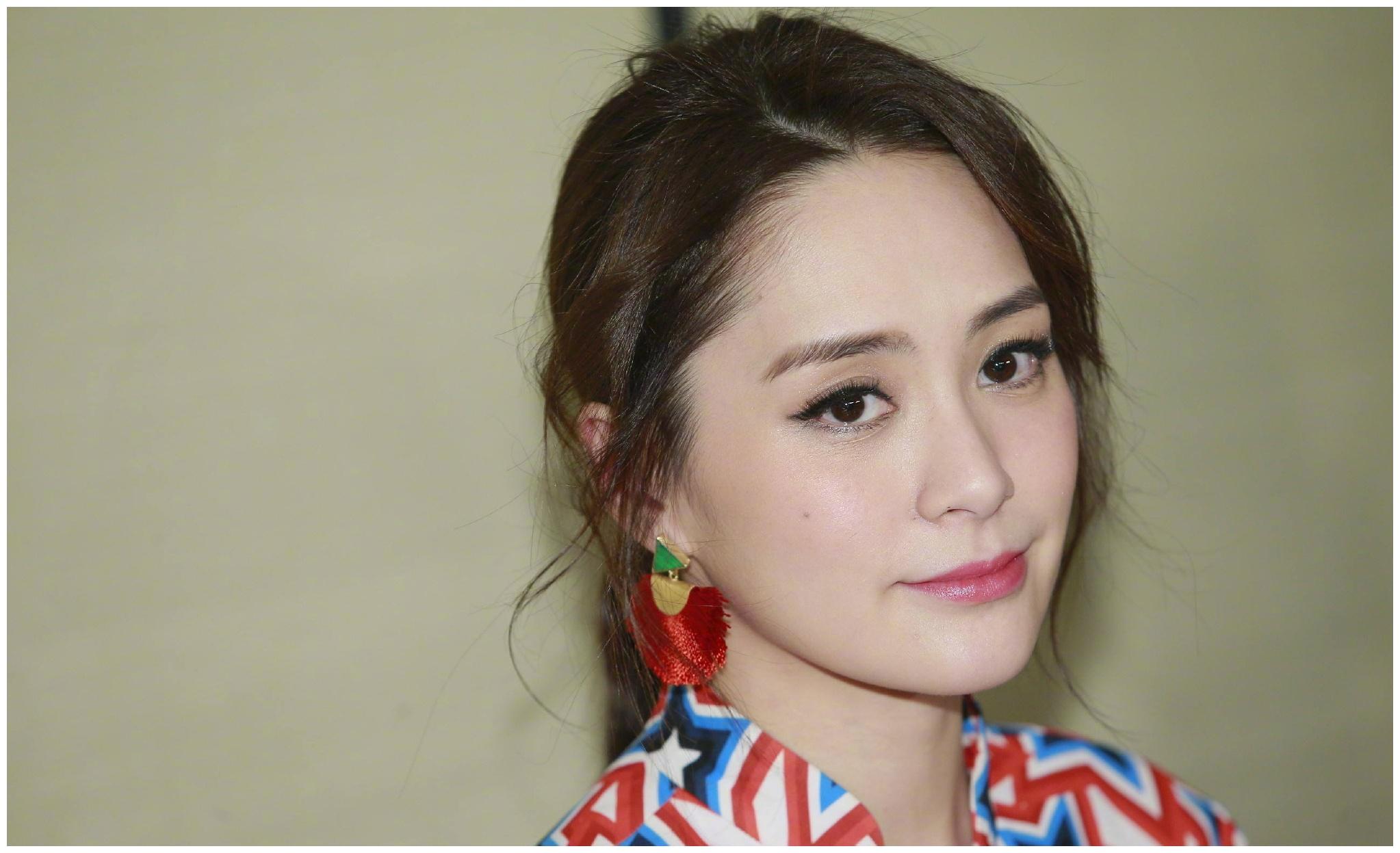 阿娇终于不再隐瞒,坦诚当初为何愿意拍照?怪不得赖弘国要离婚__财经头