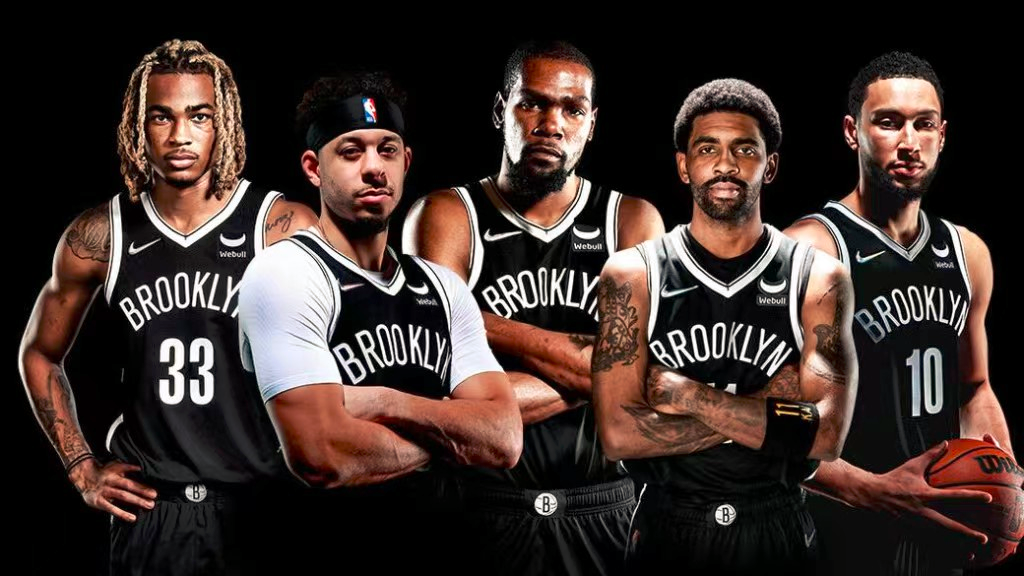 位陷入交易流言的篮网球星欧文(kyrie irving)也同样出现在宣传海报上