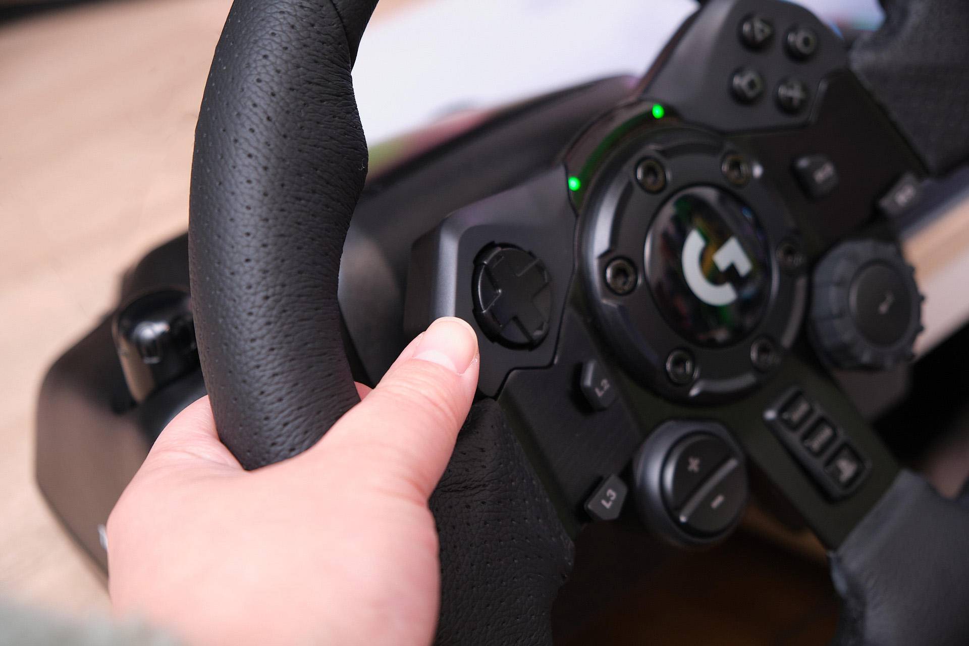 男人的浪漫罗技g923trueforce力反馈方向盘