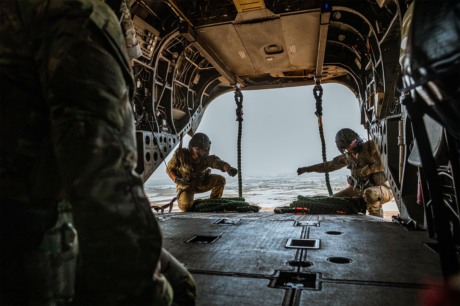 为什么美国陆军在三十年内仍然离不开支奴干重型直升机