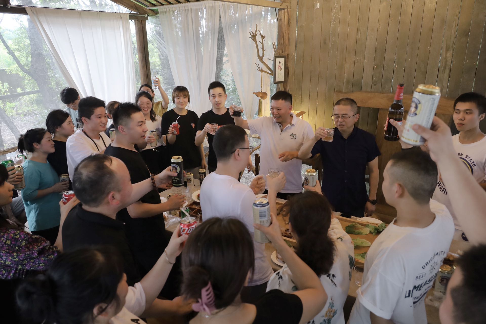 专访报道：少女论坛资源官网｜实测资源分享与避坑指南🔥