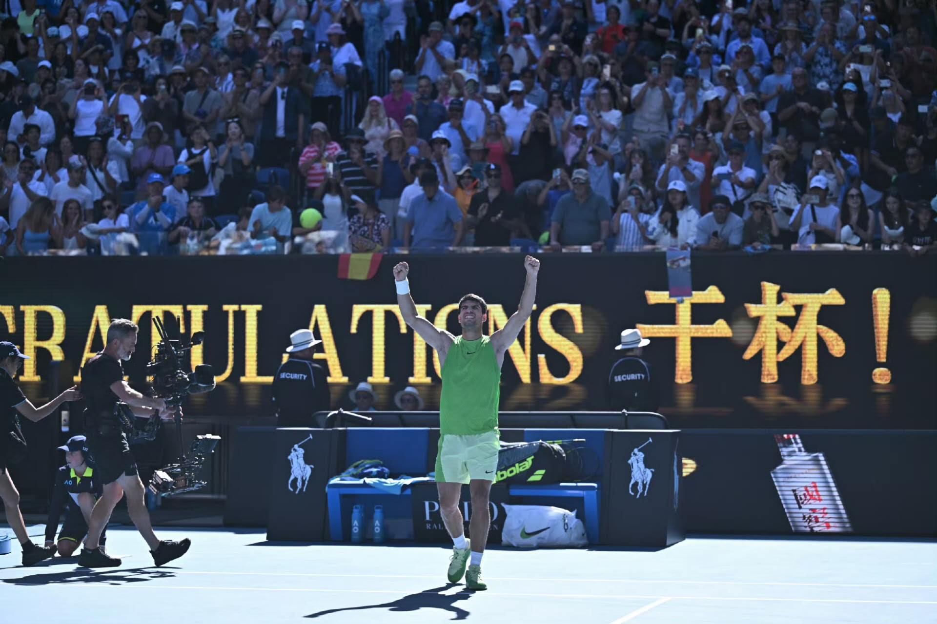 男单上半区四强产生，皆是三盘直落！