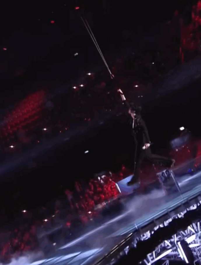 7场跨年晚会,芒果台地市收视率第一,王俊凯单手吊威亚摇滚飞天休闲区蓝鸢梦想 - Www.slyday.coM 7场跨年晚会,芒果台地市收视率第一,王俊凯单手吊威亚摇滚飞天休闲区蓝鸢梦想 - Www.slyday.coM