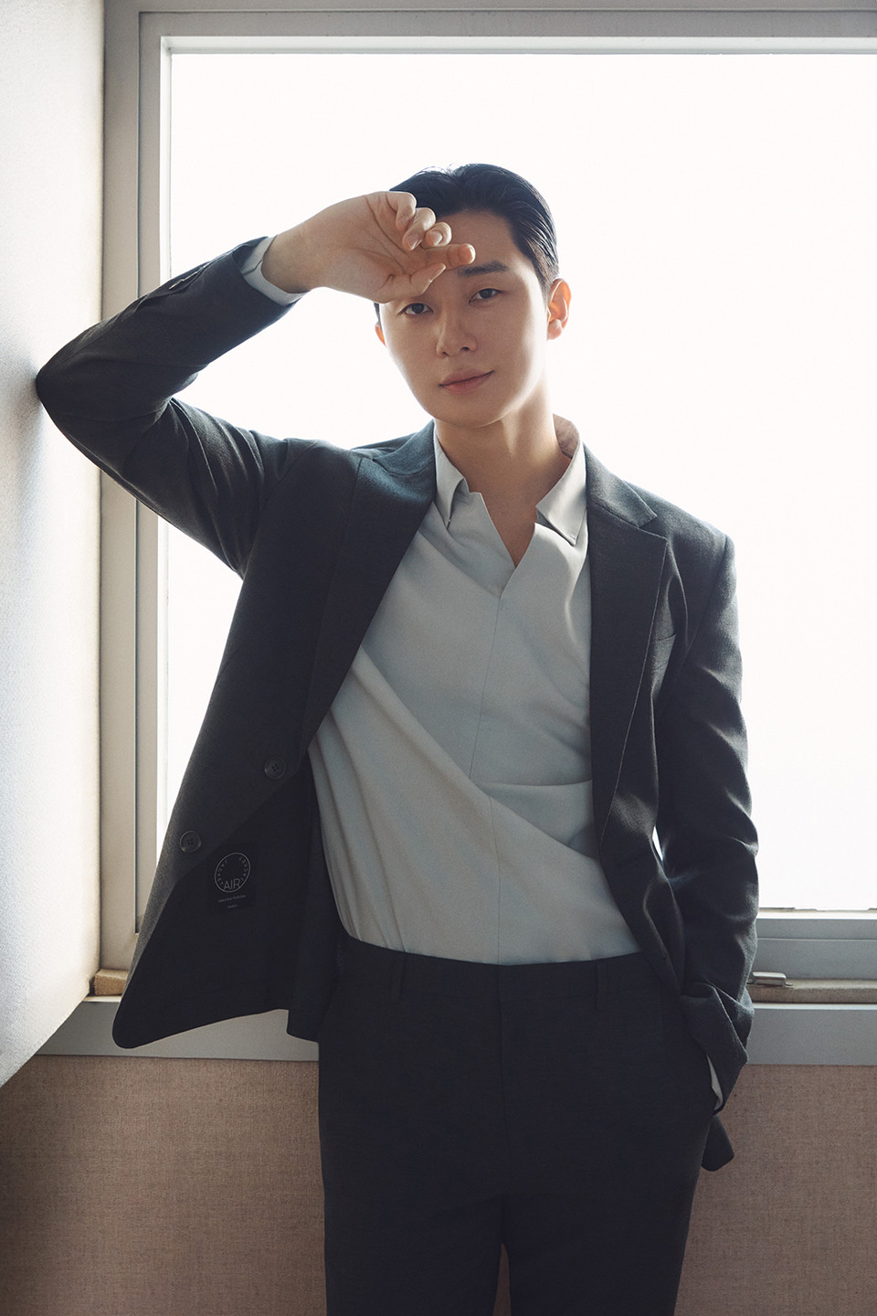 韩国艺人朴叙俊最新代言宣传照曝光笑容暖心