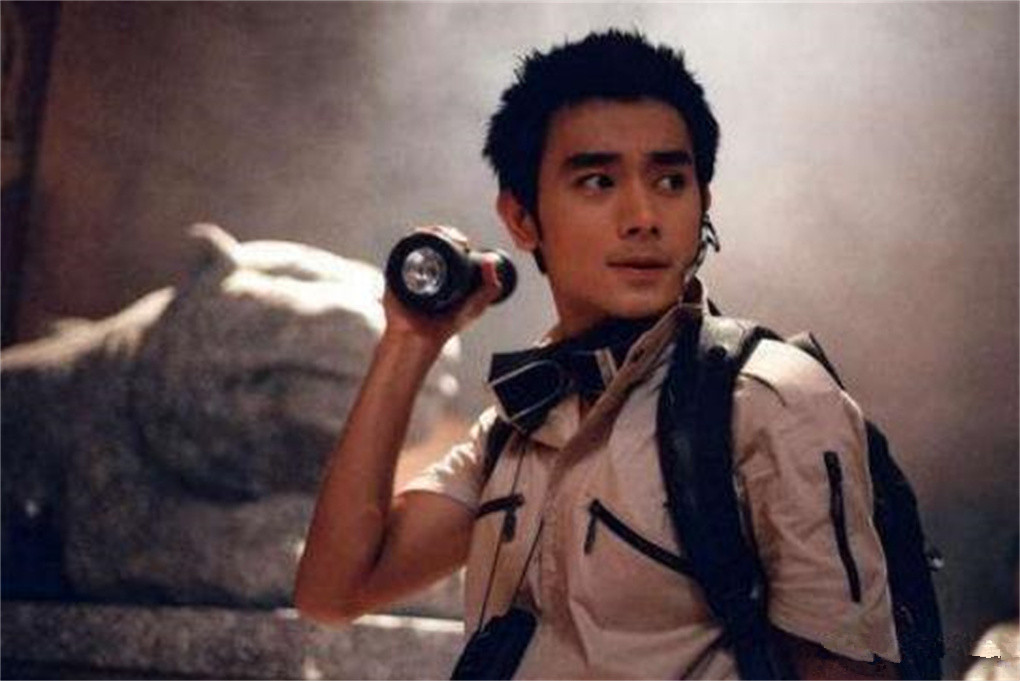 里的张翠山,《绝对计划》里的天才少年铁雄,《天外飞仙》里的傅元宝