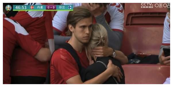 欧洲杯比赛中断，埃里克森突然晕倒停止呼吸，目前正在抢救中休闲区蓝鸢梦想 - Www.slyday.coM