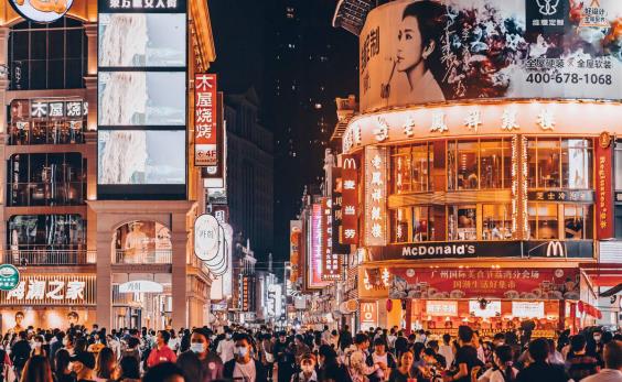 中国最"火爆"的三条夜市街,繁华无比,去过两条算你厉害