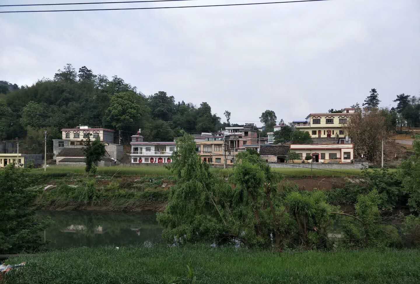 富源县黄泥河镇发祥村委会小幕格村风景优美