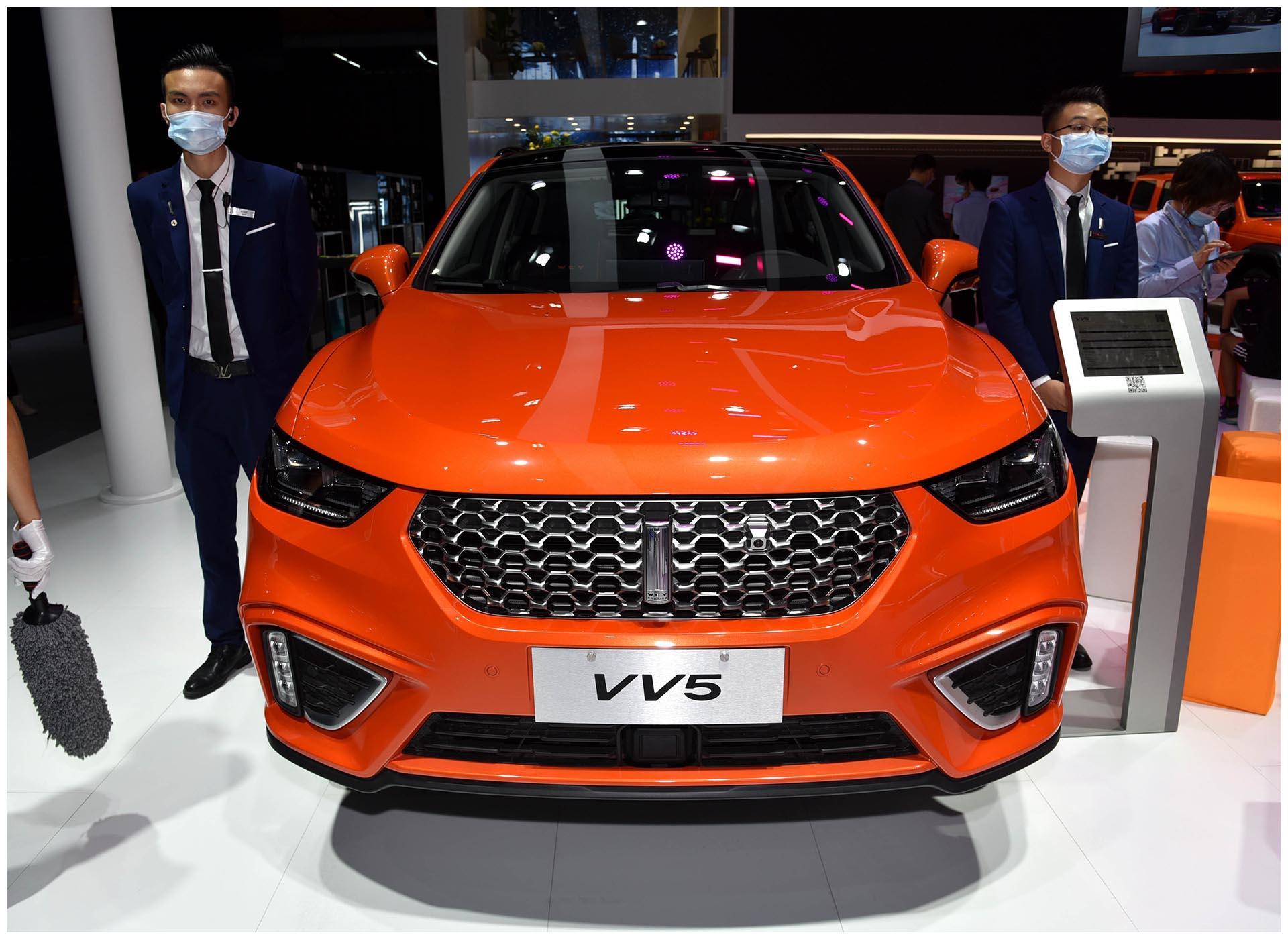 长城再添强将实拍weyvv5标配15t7dct太拉风