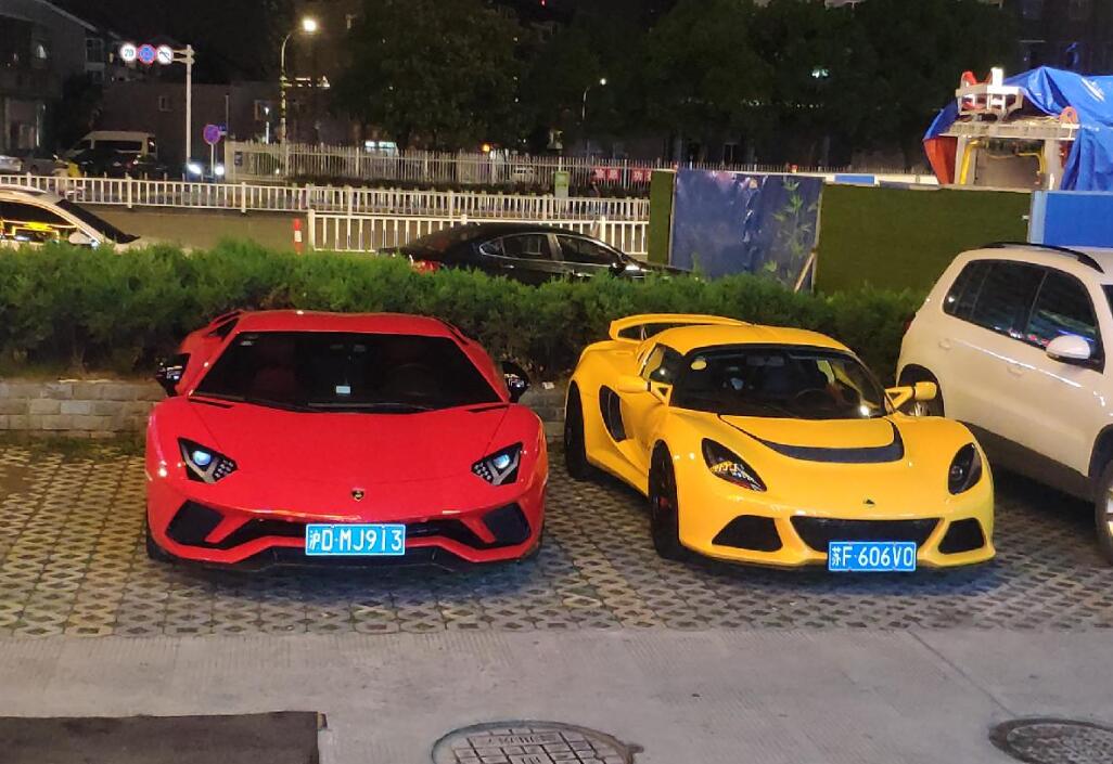 南通家纺城实拍莲花lotus nyo跑车,超跑范儿十足!