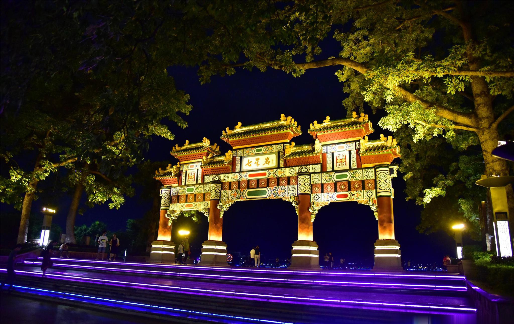 肇庆这座千年古城夜色迷人,这几处夜游美景一定要打卡