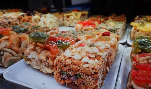 曾经坐地起价的切糕如今明码标价不敢乱卖大家为啥还是不愿买