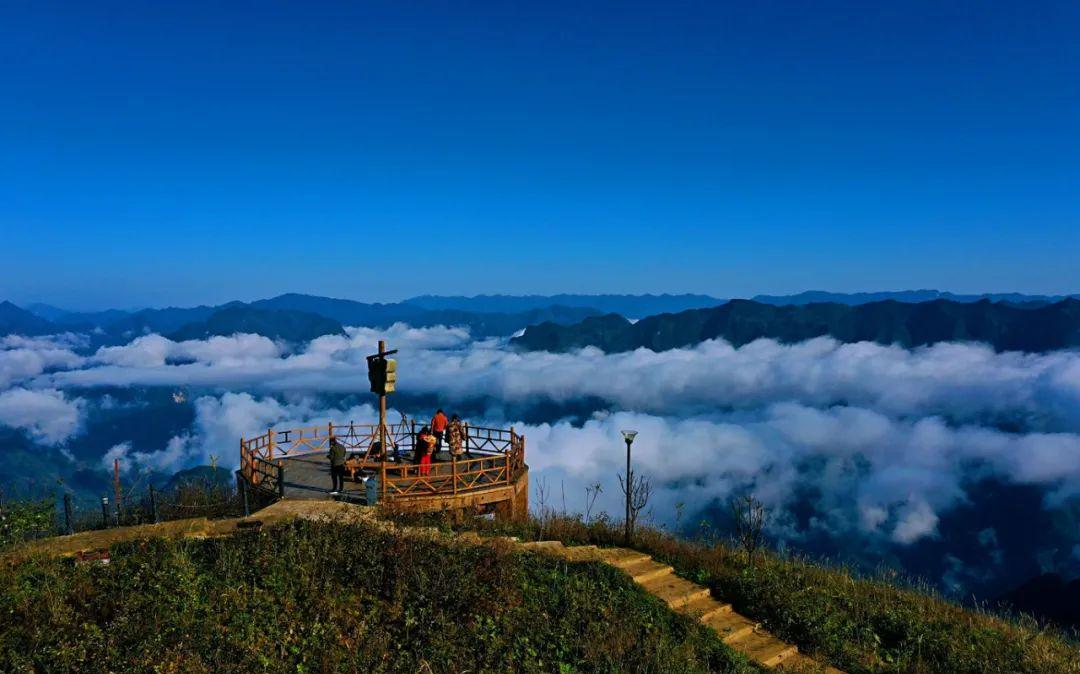 巴山|大峡谷|罗盘_新浪新闻