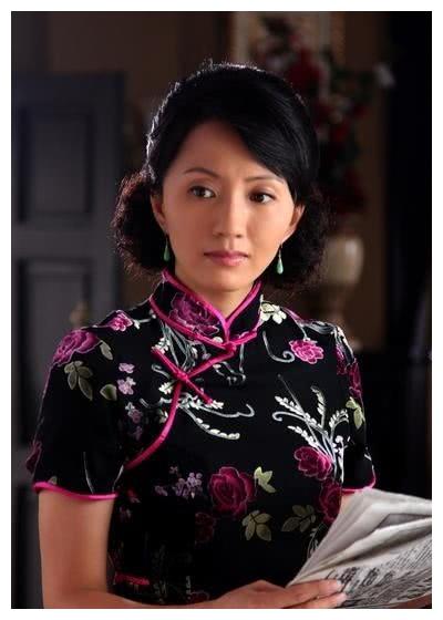 14岁进入演艺圈,妈妈专业户,曝演农村妇女愿望成真,被网友批