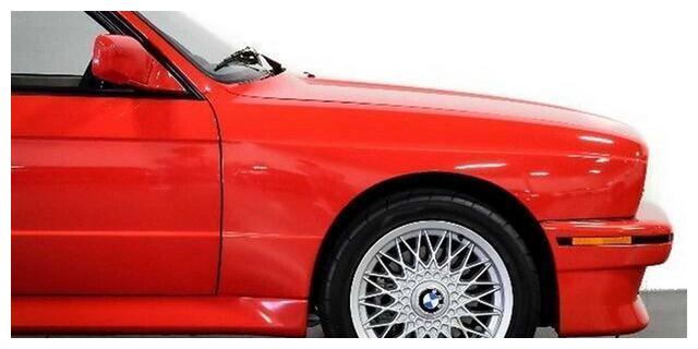 保罗 沃克的初代宝马m3将拍卖 起拍价15美元起 新浪汽车