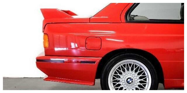 保罗 沃克的初代宝马m3将拍卖 起拍价15美元起 新浪汽车