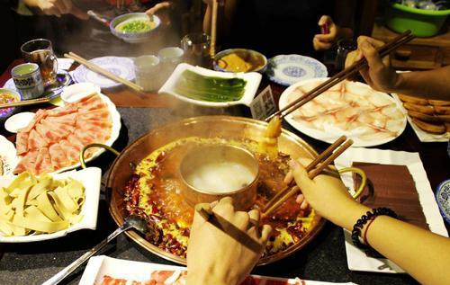 吃火锅时,调这几种蘸料的都是聪明人,老板一看就知是行家!休闲区蓝鸢梦想 - Www.slyday.coM 吃火锅时,调这几种蘸料的都是聪明人,老板一看就知是行家!休闲区蓝鸢梦想 - Www.slyday.coM