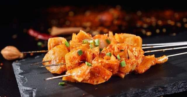 烤心管心管是动物身上的主动脉血管,我们吃到的一般是牛心管和猪心管