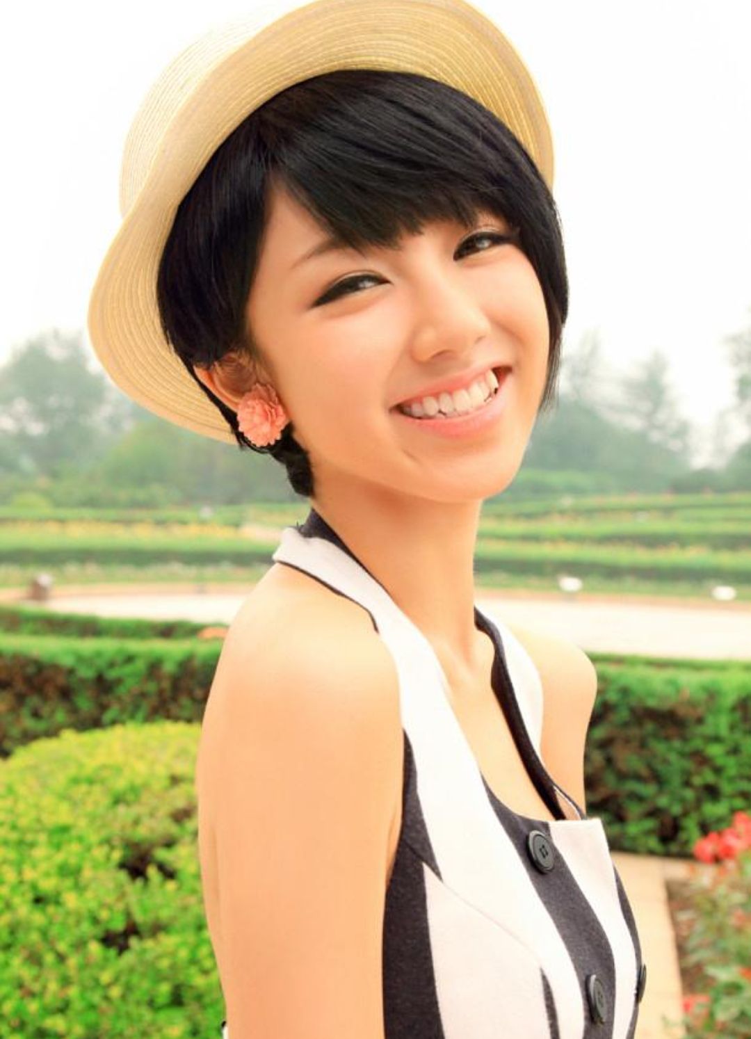 赵薇战队一员得力大将 香港新生代演员 90后女星颜卓灵