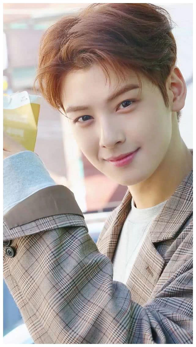 明星车银优壁纸分享:我与春风皆过客