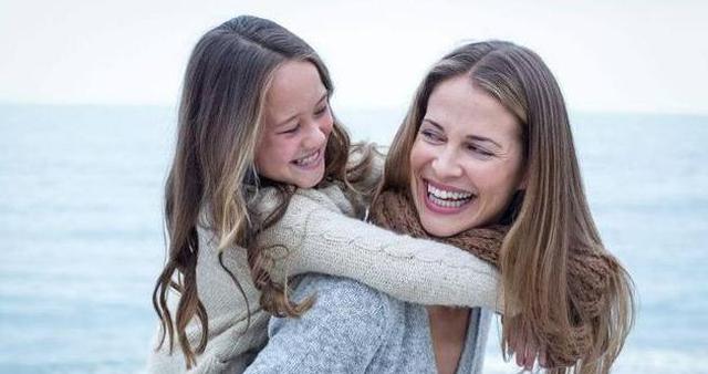 养女儿的7不准，再难以启齿的事情都必须要告诉她，这不是心狠！休闲区蓝鸢梦想 - Www.slyday.coM