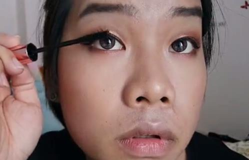 丑女秒变女神,化妆的效果太强大,小伙伴们相亲要小心