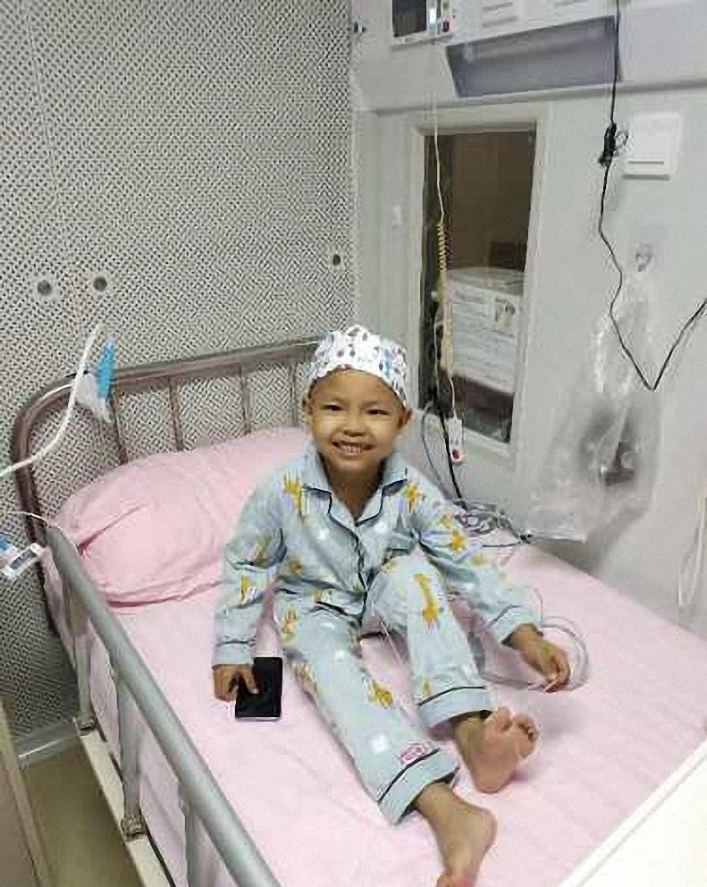 2岁白血病男孩病情反复无常命悬一线母亲想留住孩子的命