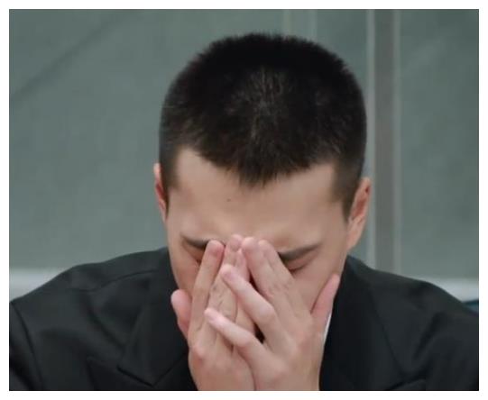 袁娅维被落选华晨宇偷偷抹泪萧敬腾忍痛安慰注意耿斯汉表情