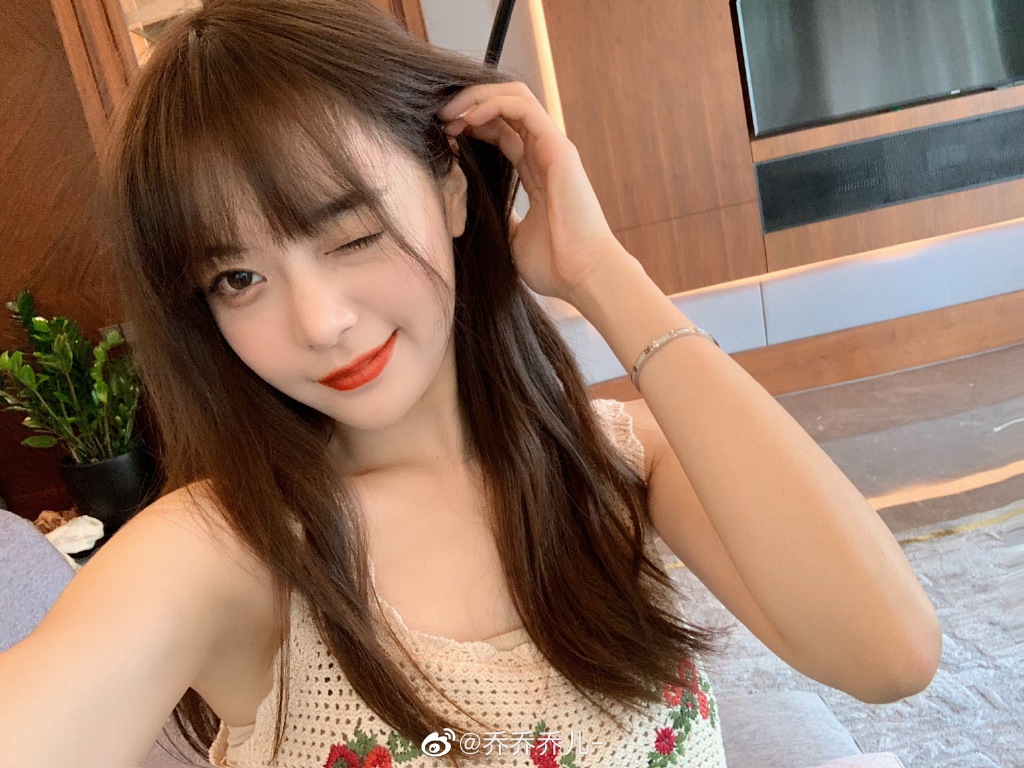 网红美女模特乔儿迷人写真美照欣赏_高清图集_新浪网