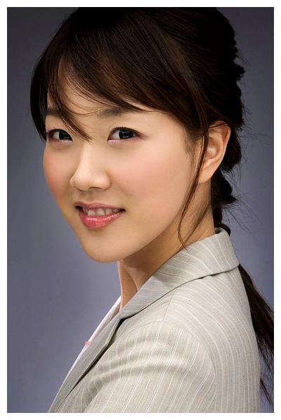 徐敏静出演搞笑一家人走红女儿遗传其清纯美貌牙医丈夫帅气多金