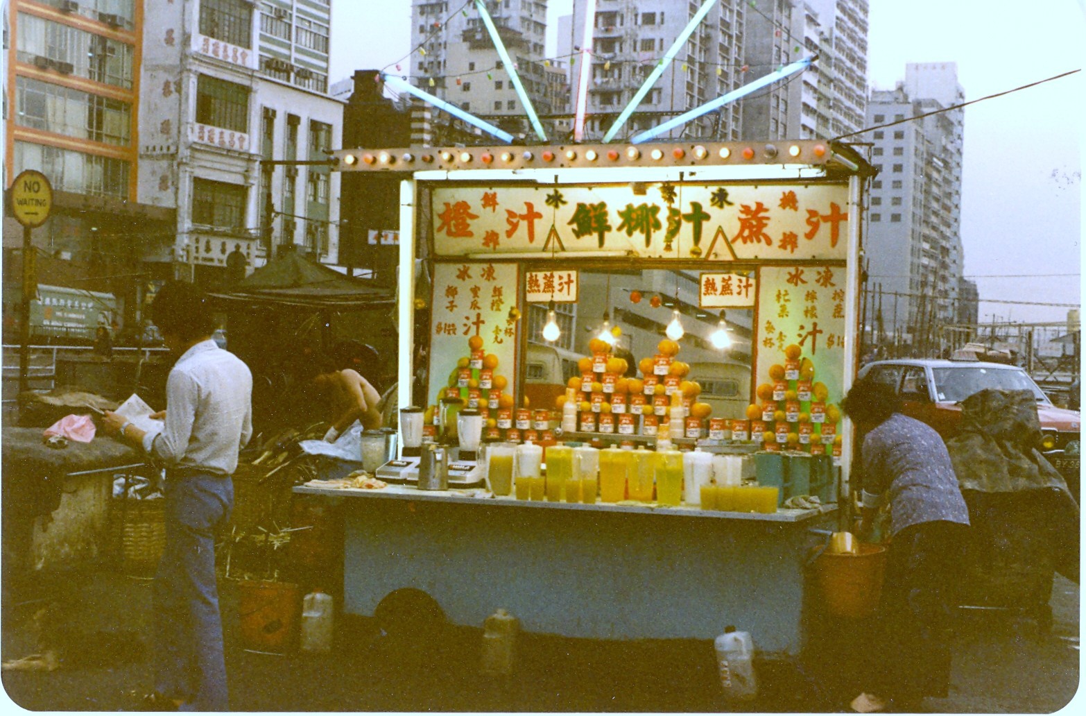 1980年的香港罕见街拍老照片热闹非凡的菜市场