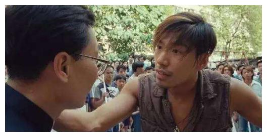 古惑仔里的乌鸦哥张耀扬拍戏险瘫痪养病时想自杀现况如何