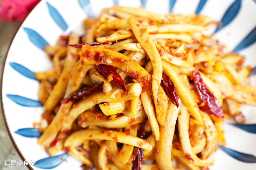 自从学会杏鲍菇的这种做法，再也不撸串了，鲜香麻辣吃一次就上头休闲区蓝鸢梦想 - Www.slyday.coM