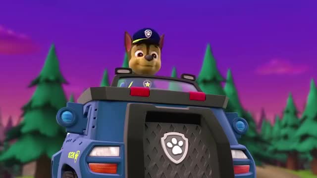 汪汪队立大功第一季:无敌狗狗!狗狗们顺利把咕咕鸡救出来了