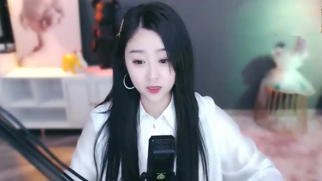 菲儿演唱《包容》就算你一错再错我都会包容只要你能听到我的呼喊