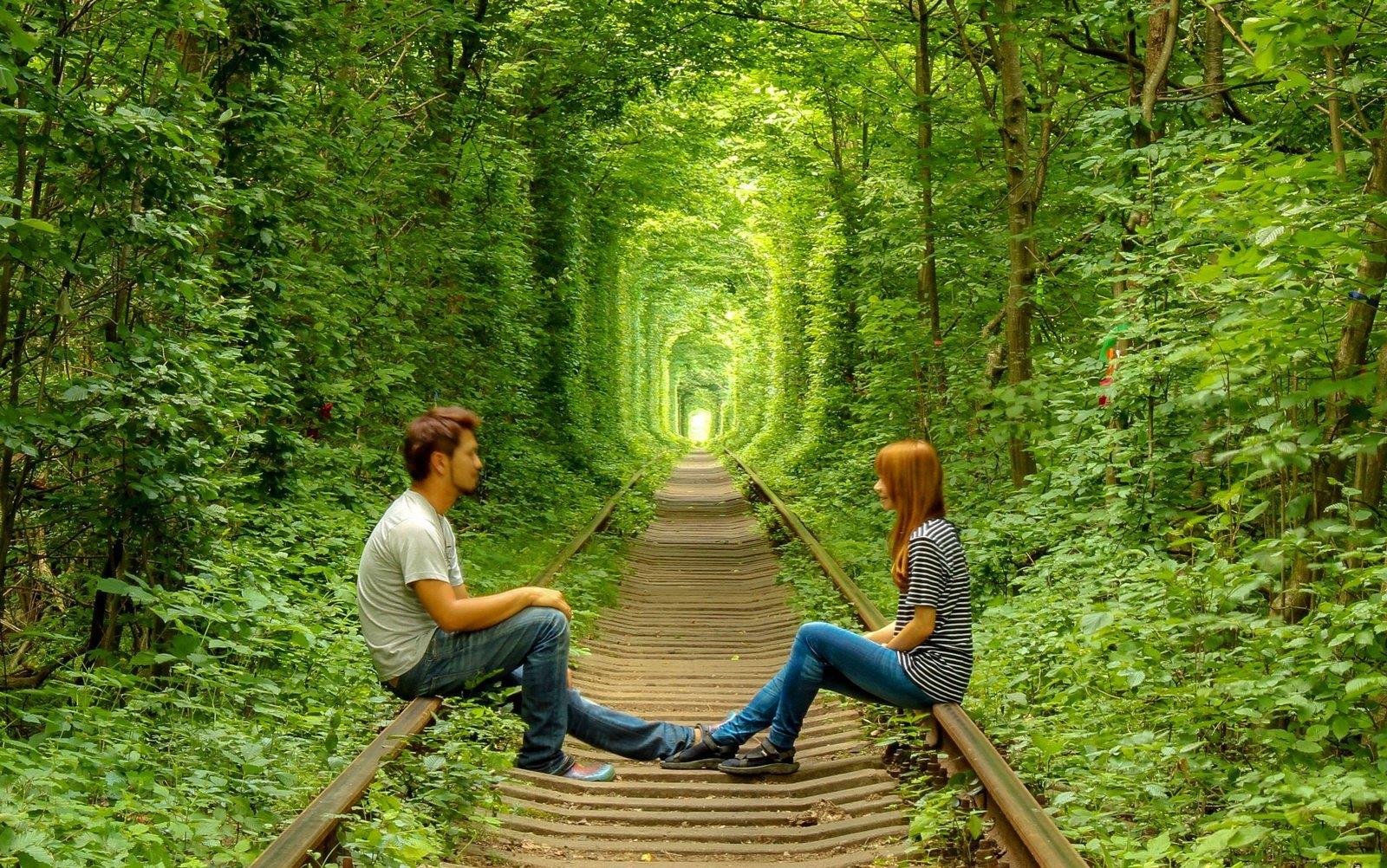 拥有美丽的少女和「爱情隧道」的乌克兰!