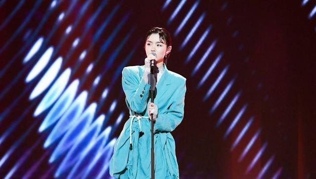 上线吧华彩少年收官飒爽女歌手张羽清获华彩少年优秀代表