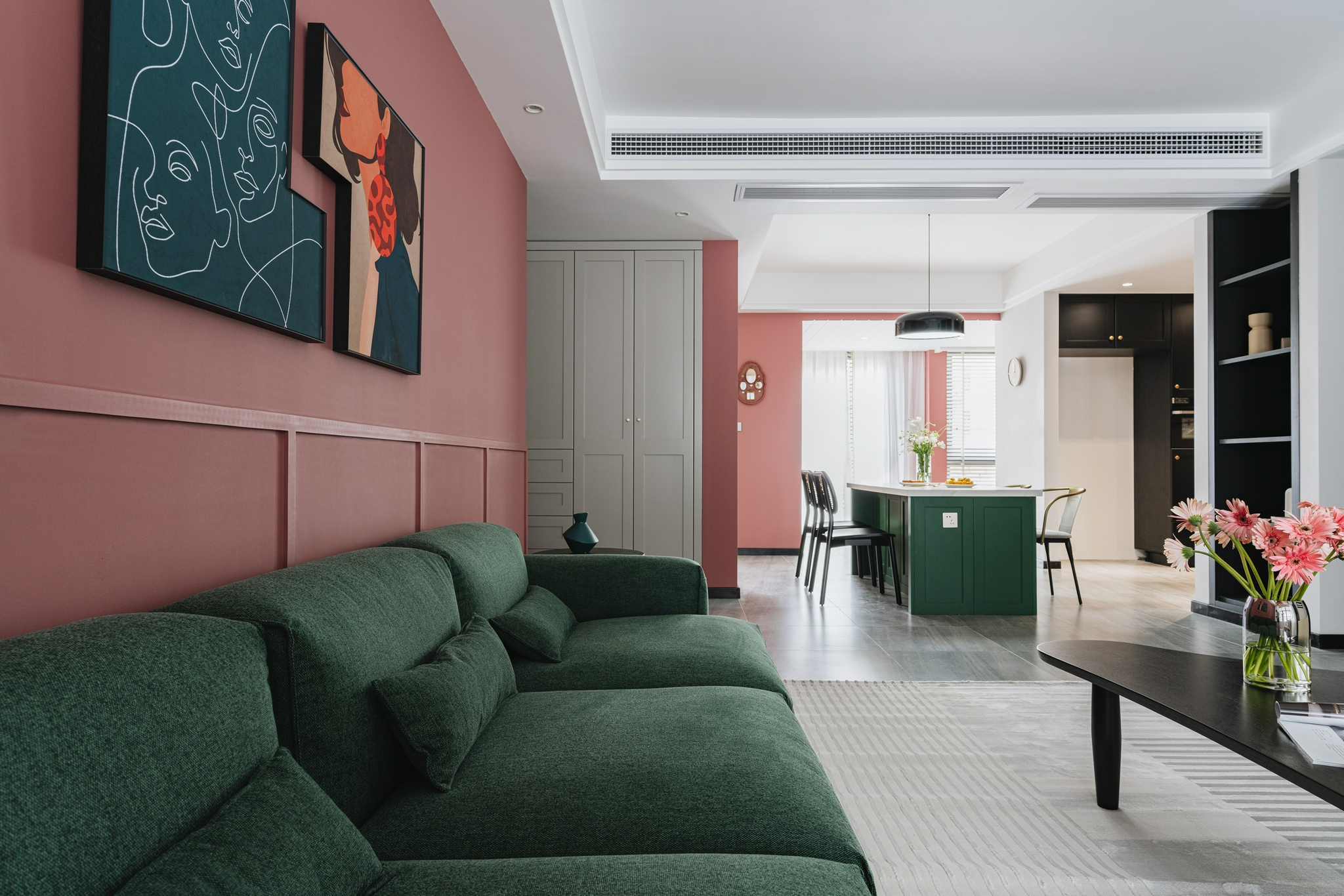 128㎡复古混搭红绿两色搭出浪漫且甜的韵味