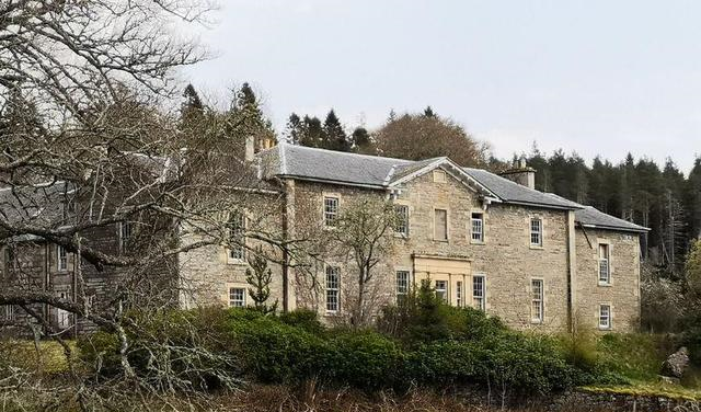 可可香奈儿苏格兰废弃豪宅出售探索者偷偷潜入拍摄内部状况