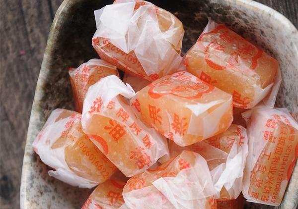 看看现在的零食,再看看80年代的零食,网友:都是记忆里的味道