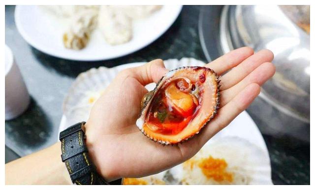 这种海鲜总是“煮不熟”,打开全是血丝,南方人:就得这样才好吃__财经头条