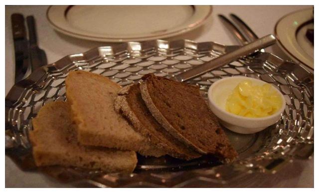 俄罗斯人一日三餐吃什么?有哪些餐桌礼仪?