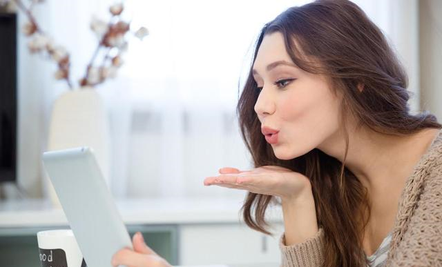 你早晚会明白,不爱你的人,你感动不了他休闲区蓝鸢梦想 - Www.slyday.coM 你早晚会明白,不爱你的人,你感动不了他休闲区蓝鸢梦想 - Www.slyday.coM