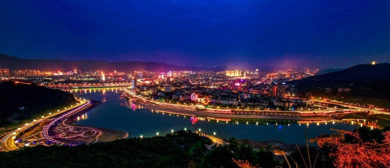 全国省会面积排名_全国省会城市2019年度GDP排名广州第一成都第二拉萨(2)