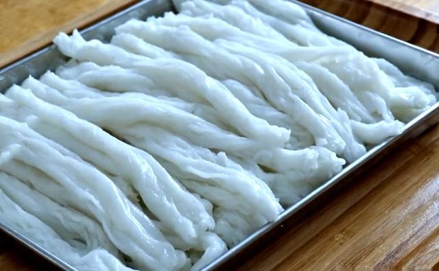 家庭自制卷粉,原来做法这么简单,劲道爽滑,家人最爱吃的早餐|卷粉