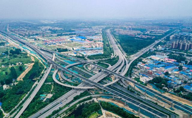 郑州四环时代到来全长93公里高架主线通车互通立交最亮眼