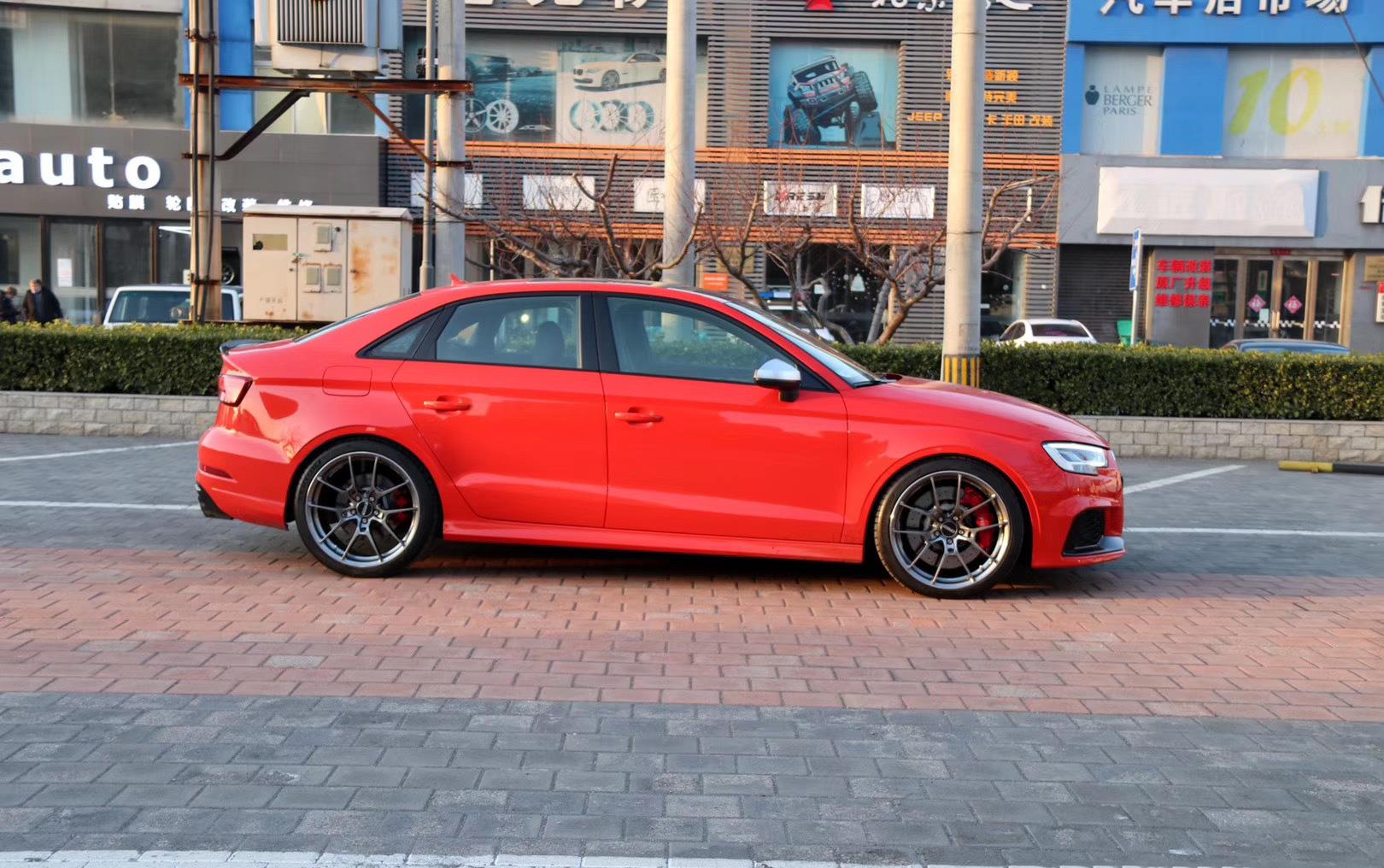 精致的毫无违和感,奥迪rs3改装分享