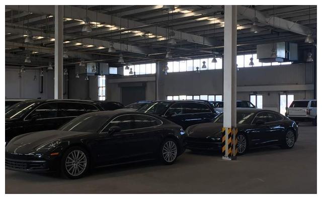 去迪拜废弃停车场还需要6000元门票!遍地豪车超跑,你愿意去吗?