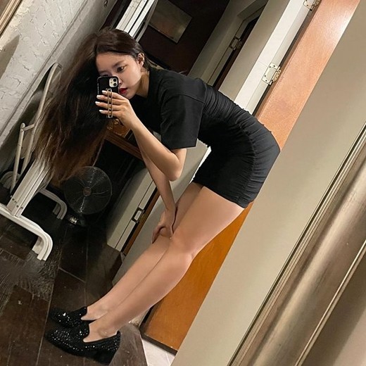 t-ara成员孝敏sns发照 身材高挑惹人羡|秀美腿|女团|美腿_新浪新闻