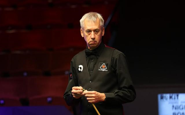 斯诺克元老世锦赛邦德先扬后抑亨德利雄风犹在昂首挺进8强